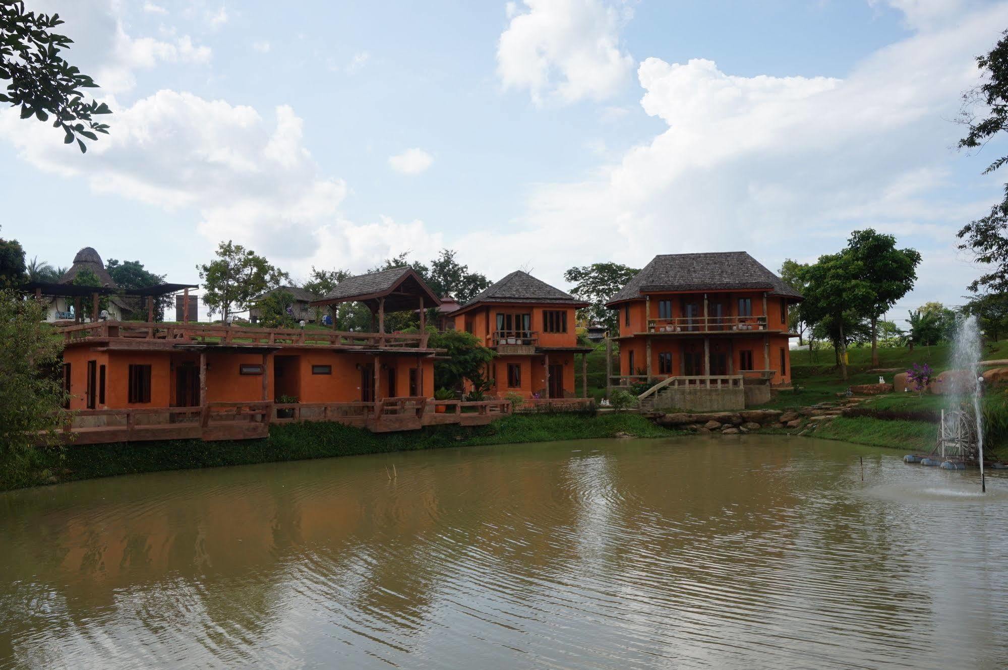 Hotel Baandin Wangnaamkeaw Wang Nam Khiao Exterior foto